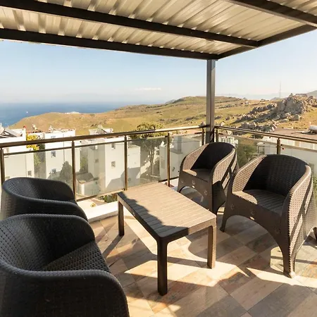 Stylish With Mesmerizing View And Central Location In Bodrum Villa Bitez